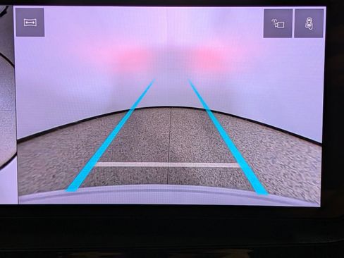 Used 2025 Audi Q6 e-tron Premium w/ Convenience Package image 21