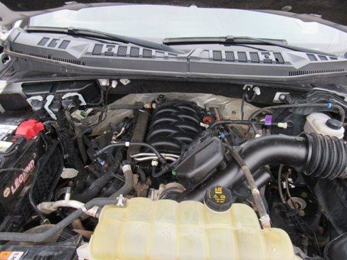 Used 2019 Ford F150 XLT w/ Equipment Group 302A Luxury AWD/4WD image 53