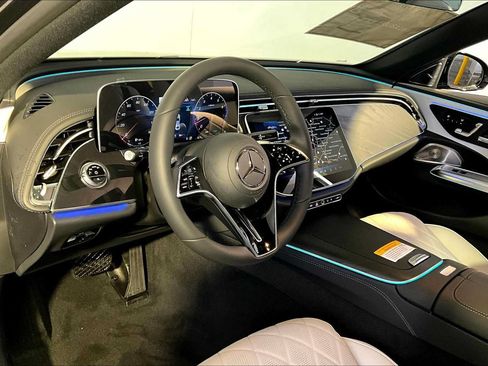 New 2026 Mercedes-Benz E 350 4MATIC Sedan image 9