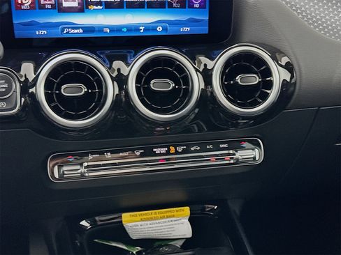 New 2026 Mercedes-Benz GLA 250 image 16