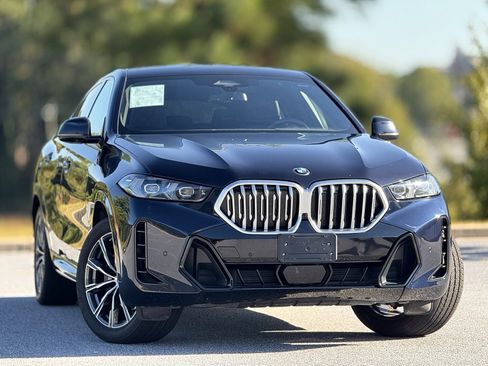 Used 2024 BMW X6 xDrive40i image 3