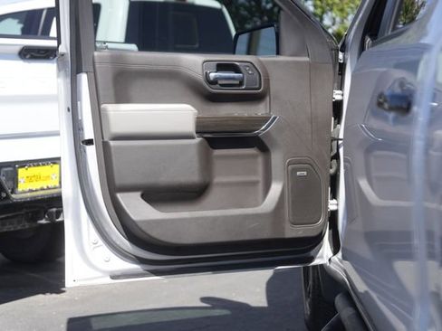 Used 2022 Chevrolet Silverado 1500 LT Trail Boss w/ Convenience Package II image 29