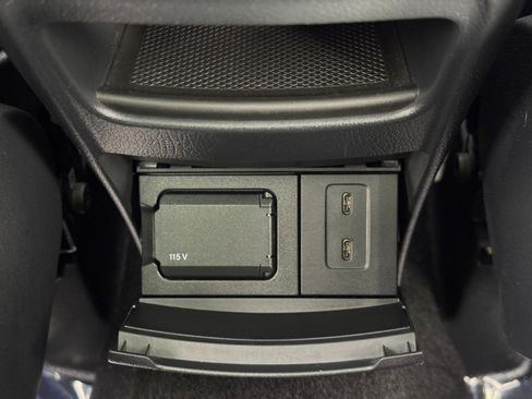 Used 2021 Mercedes-Benz GLA 35 AMG 4MATIC image 37