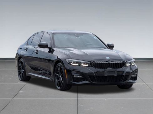Used 2022 BMW 330i xDrive Sedan w/ M Sport Package AWD/4WD image 8