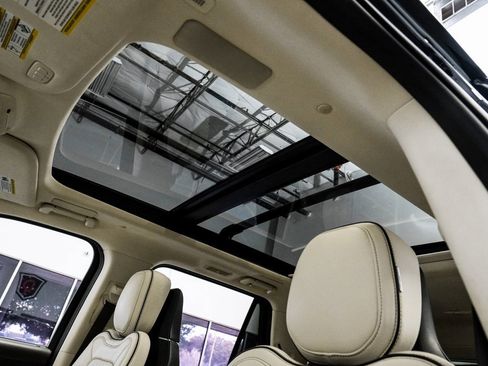 Used 2023 Lincoln Navigator Black Label image 28