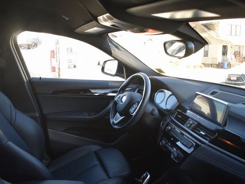 Used 2023 BMW X2 sDrive28i image 22