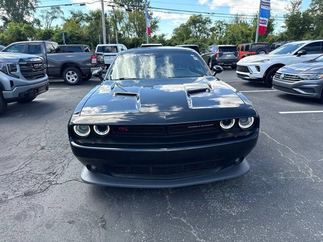Used 2016 Dodge Challenger R/T Scat Pack w/ Leather Interior Group RWD image 10