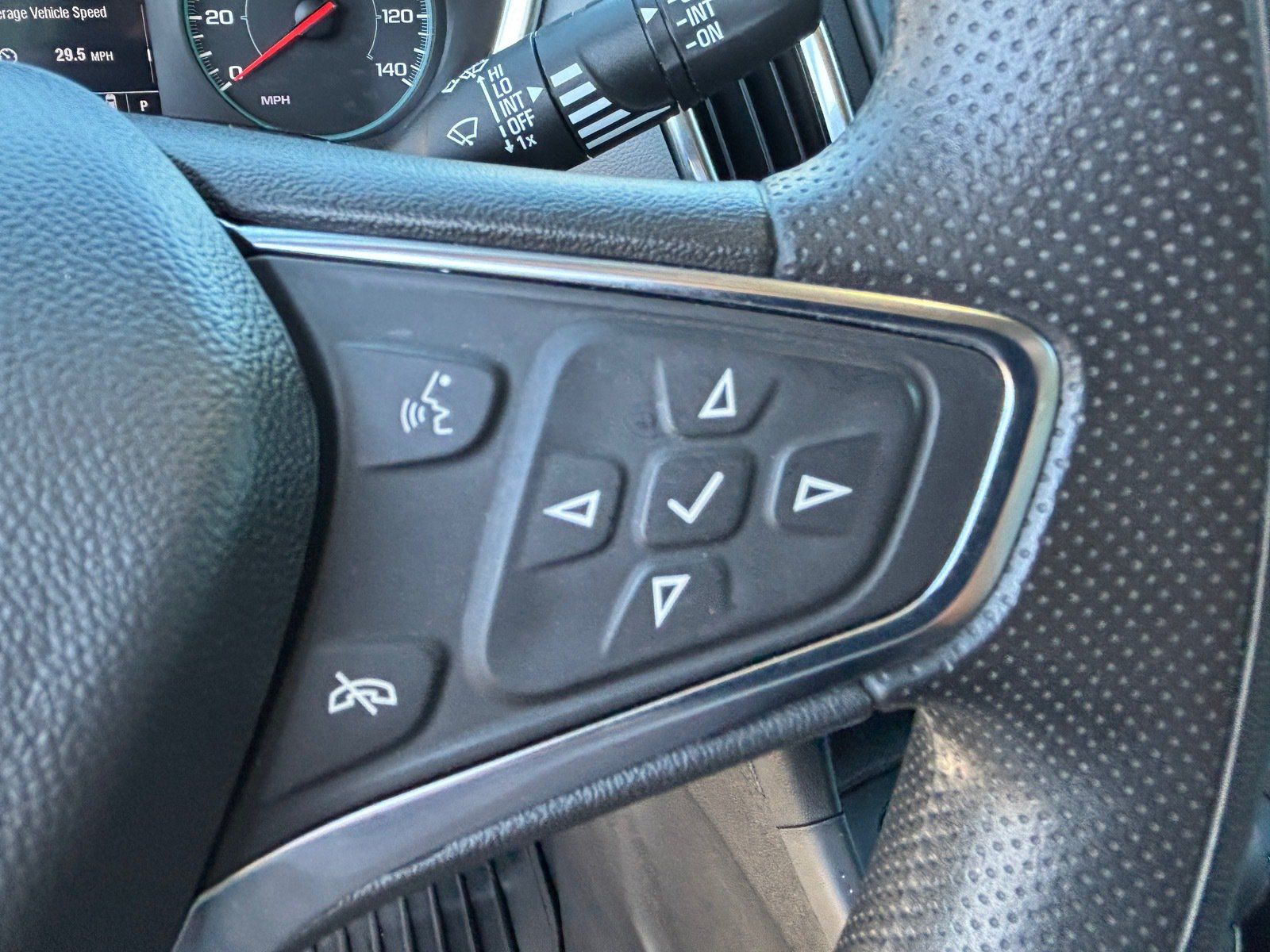 Used 2024 Chevrolet Equinox LS w/ Driver Confidence II Package FWD image 23