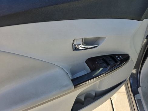 Used 2012 Toyota Venza image 13