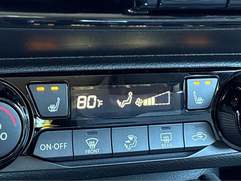 New 2026 Nissan Kicks SV w/ SV Premium Package image 6