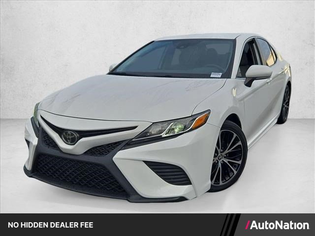 Used 2020 Toyota Camry SE w/ Convenience Package FWD image 1