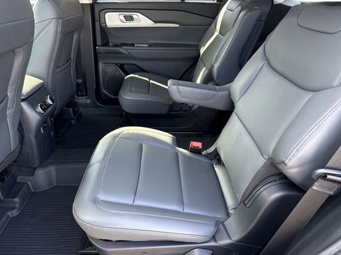 New 2026 Ford Explorer Active w/ Active Comfort Package image 21
