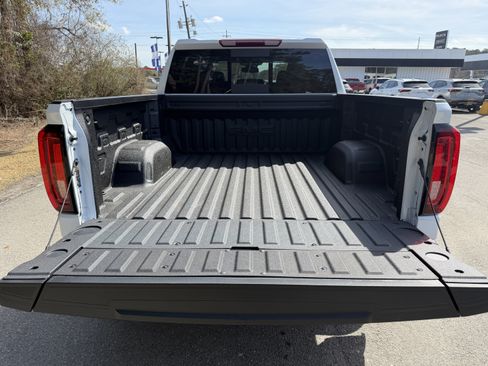 New 2026 GMC Sierra 1500 SLT w/ SLT Premium Plus Package image 4