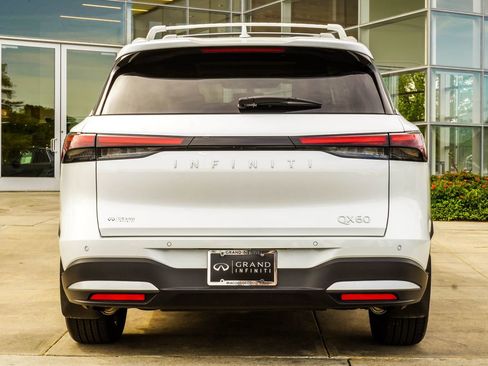 Certified 2026 INFINITI QX60 Luxe w/ Cargo Package image 11