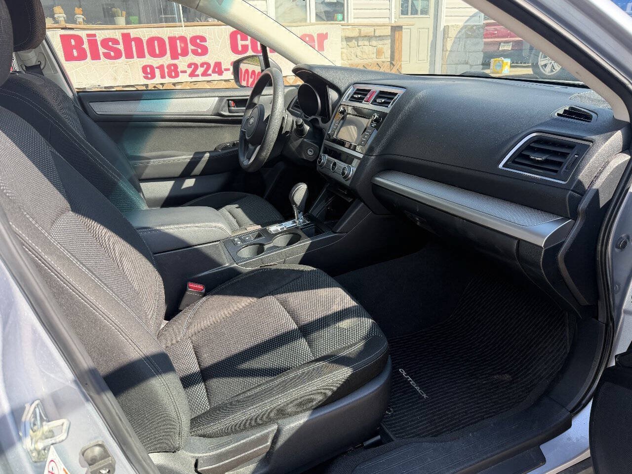 Used 2018 Subaru Outback 2.5i AWD/4WD image 10