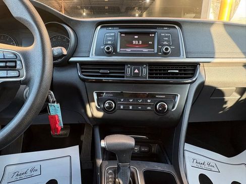 Used 2016 Kia Optima LX image 28