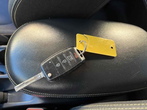 Used 2016 Kia Soul + w/ Designer's Package image 8