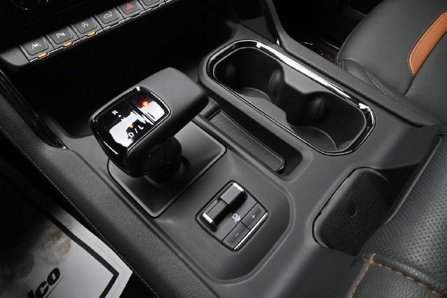 Used 2024 GMC Sierra 1500 AT4 w/ Technology Package AWD/4WD image 42