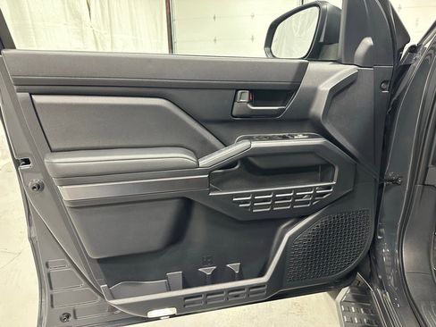 Used 2025 Toyota 4Runner SR5 image 8