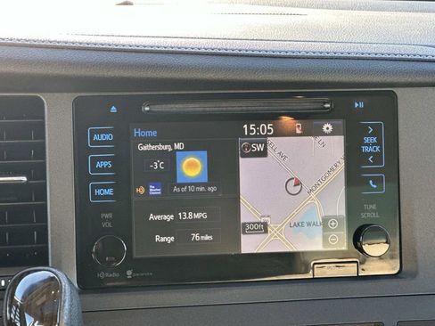 Used 2015 Toyota Sienna Limited image 11