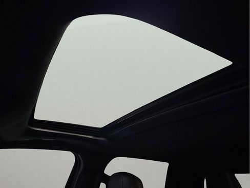 Certified 2025 Toyota Tacoma image 10