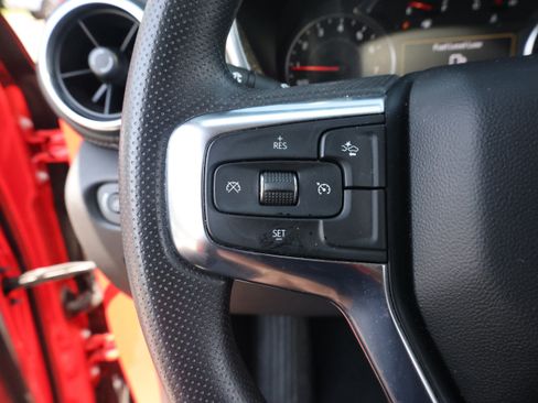 Used 2025 Chevrolet Blazer LT AWD/4WD image 18