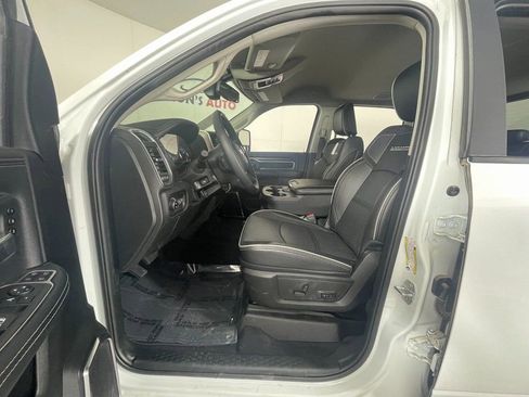 Used 2024 RAM 2500 Laramie image 12