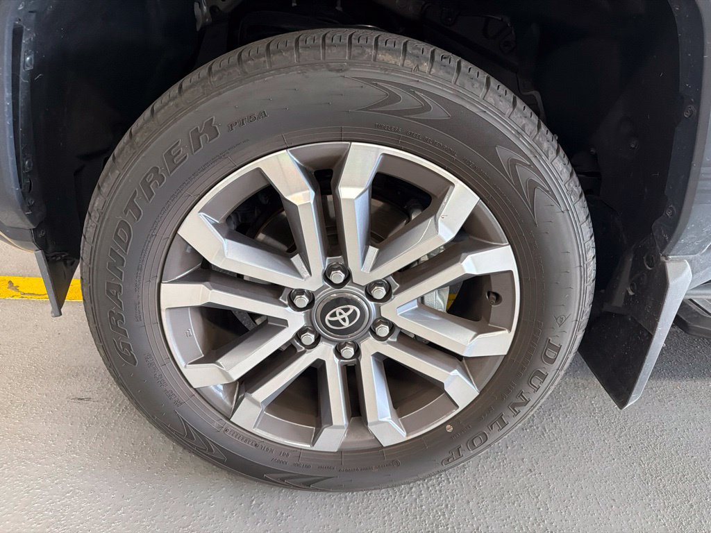 Used 2026 Toyota 4Runner Limited AWD/4WD image 5