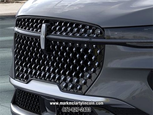 New 2025 Lincoln Nautilus Reserve image 17