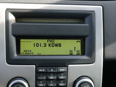 Used 2009 Volvo C70 T5 image 23