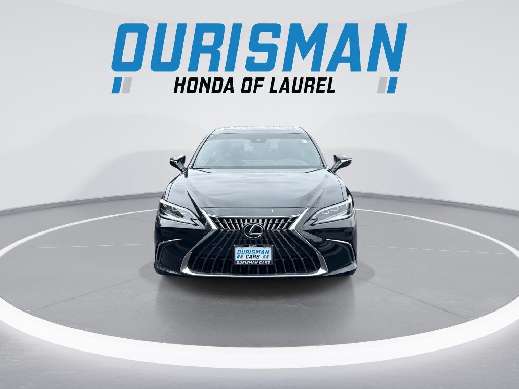 Used 2025 Lexus ES 300h w/ Premium Package FWD image 3