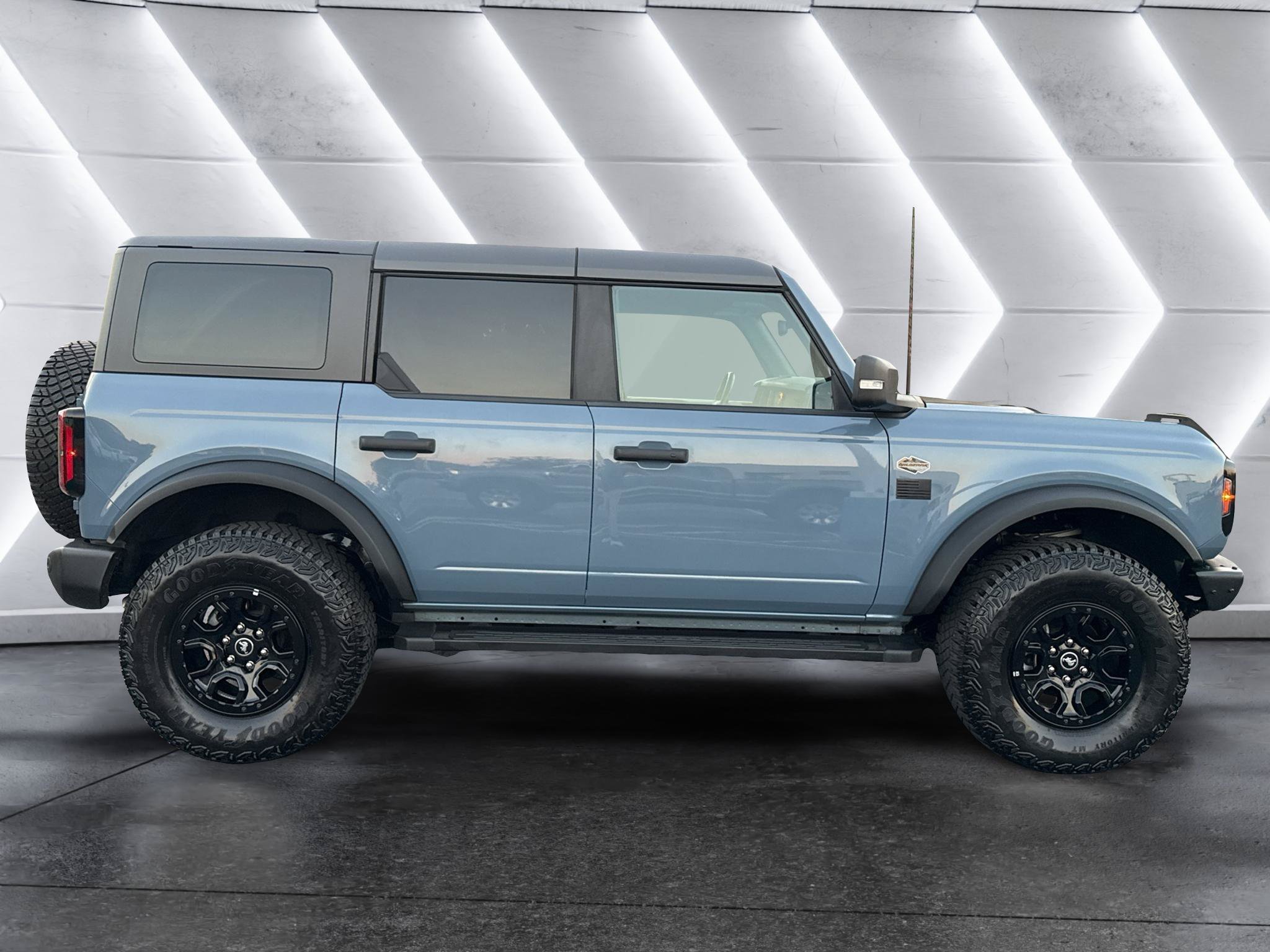 Used 2024 Ford Bronco Wildtrak AWD/4WD image 8