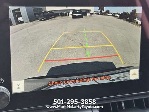 Used 2025 Toyota RAV4 XLE FWD image 18