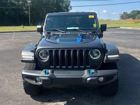 Used 2023 Jeep Wrangler Unlimited Rubicon 4xe w/ Cold Weather Group AWD/4WD image 2