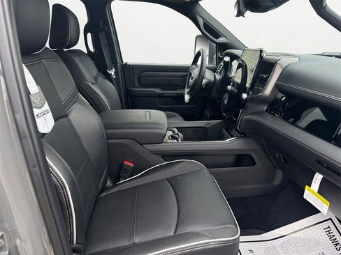 New 2025 RAM 2500 Limited image 15