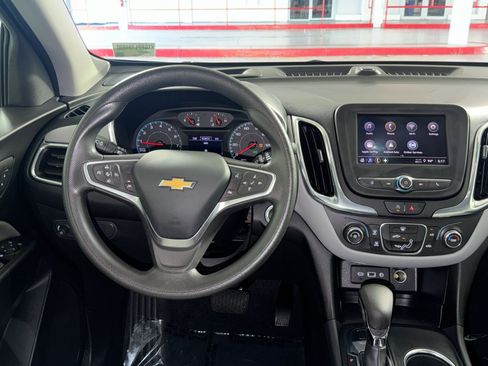 Used 2023 Chevrolet Equinox LS w/ Driver Confidence II Package AWD/4WD image 16