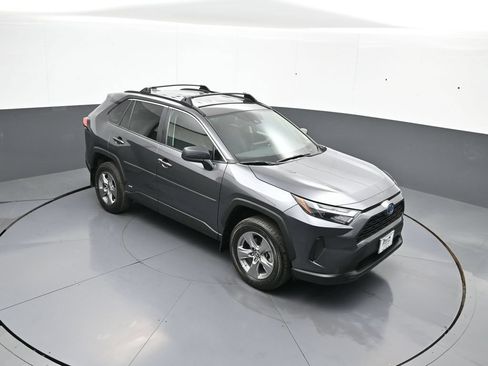 Used 2024 Toyota RAV4 LE AWD/4WD image 35