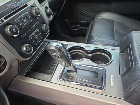 Used 2017 Ford Expedition Limited w/ Equipment Group 301A RWD image 23