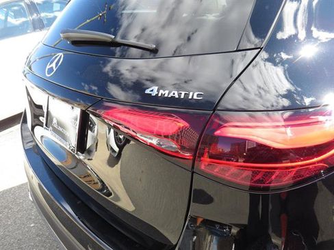 Used 2026 Mercedes-Benz GLC 300 4MATIC image 31