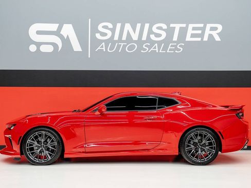 Used 2018 Chevrolet Camaro SS RWD image 28