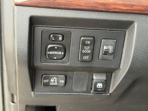 Used 2016 Toyota Tundra Limited w/ TRD Off Road Package AWD/4WD image 18