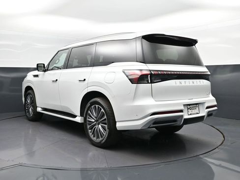 New 2026 INFINITI QX80 Luxe RWD image 5