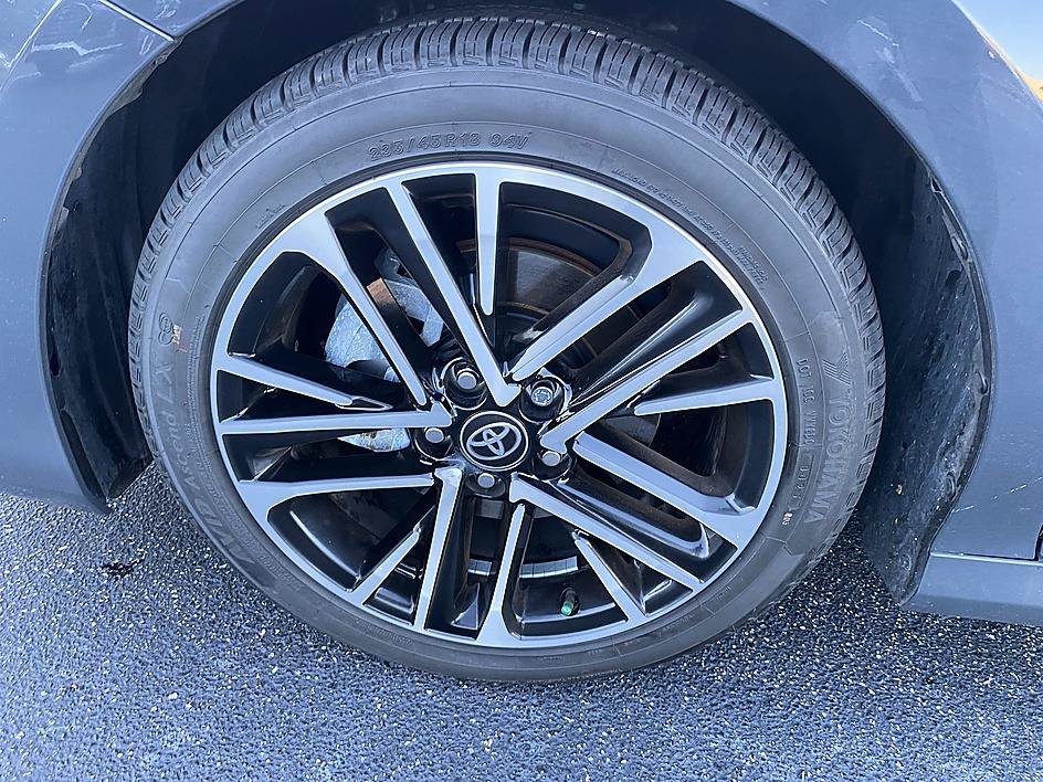 Certified 2025 Toyota Camry XLE FWD image 28