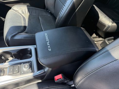 Used 2020 Ford Explorer ST AWD/4WD image 14