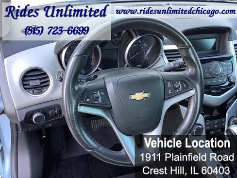 Used 2011 Chevrolet Cruze LT FWD image 16