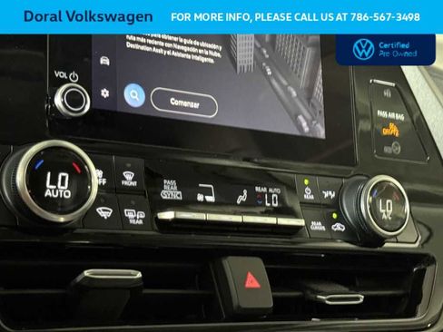 Used 2023 Toyota Highlander XLE FWD image 20