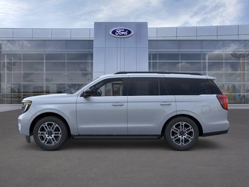 New 2026 Ford Expedition Active AWD/4WD image 4