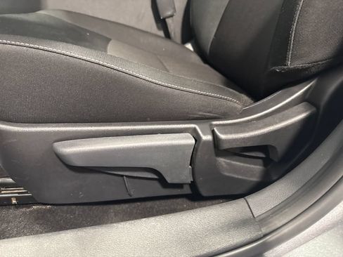 Used 2025 Nissan Sentra SV FWD image 24
