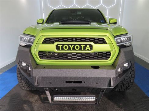 Used 2022 Toyota Tacoma TRD Pro AWD/4WD image 3