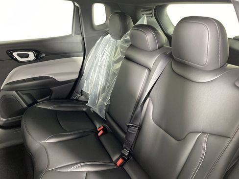 New 2026 Jeep Compass Limited AWD/4WD image 29